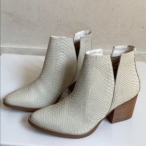 Not Rated Shoes - Ivory Snake Skin and Faux Suede Heeled Bootie Not Rated Shoes - Ivory Snake Skin and Faux Suede Heeled Bootie